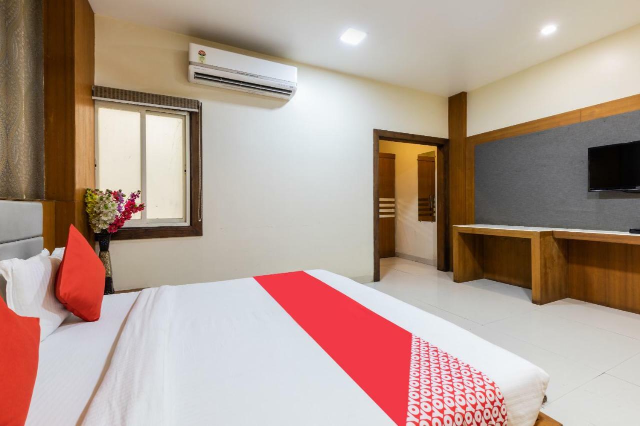 Oyo 41898 Balaji Palace Ratlām Exterior foto